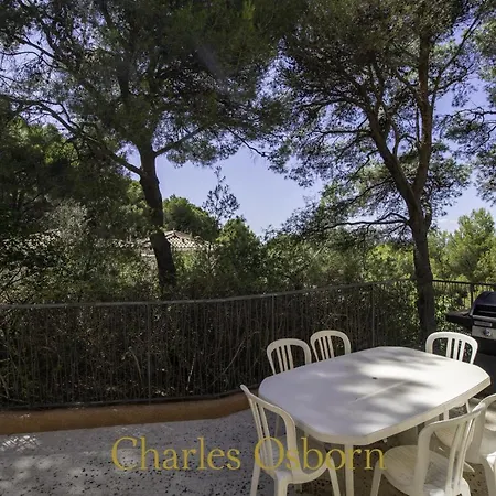 بيت ضيافة Stoneview سُت