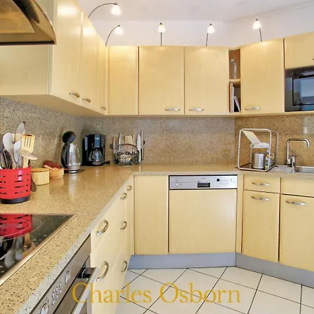 Stoneview بيت ضيافة سُت